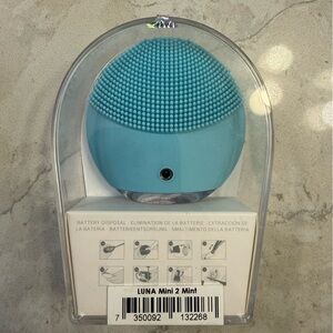 NEW- Foreo Luna Mini 2 Facial Cleansing Massager Tool